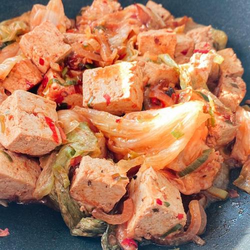 Один из популярных вегетарианских блюд, который очень вкусно готовить с добавлением специй