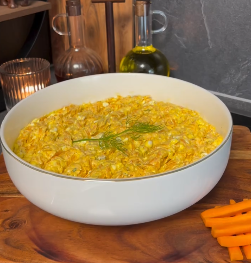 Салат из моркови с йогуртом