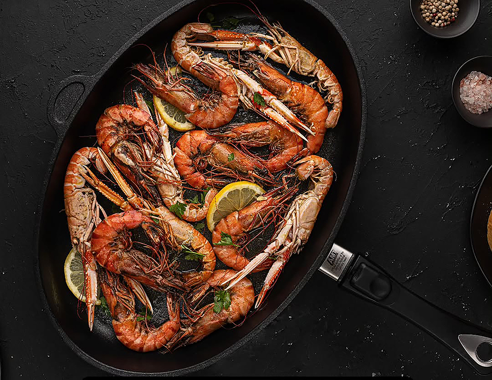 Готовим Вкусные Блюда из Аргентинских Креветок на Сковороде AMT Gastroguss